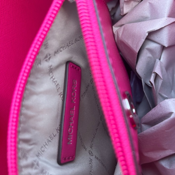 Michael Kors Dragonfruit Pratt Shoulder Bag - Picture 5 of 8